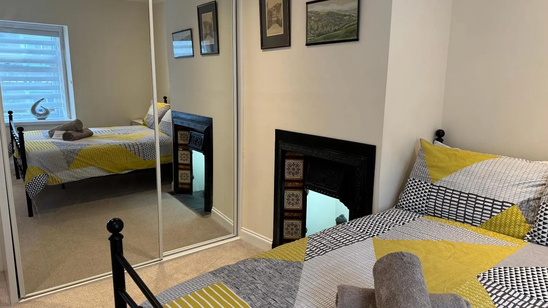 فيلا Calm Oasis Honley Bridge