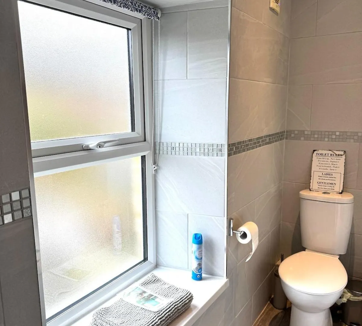 Calm Oasis Honley Bridgeヴィラ 別荘